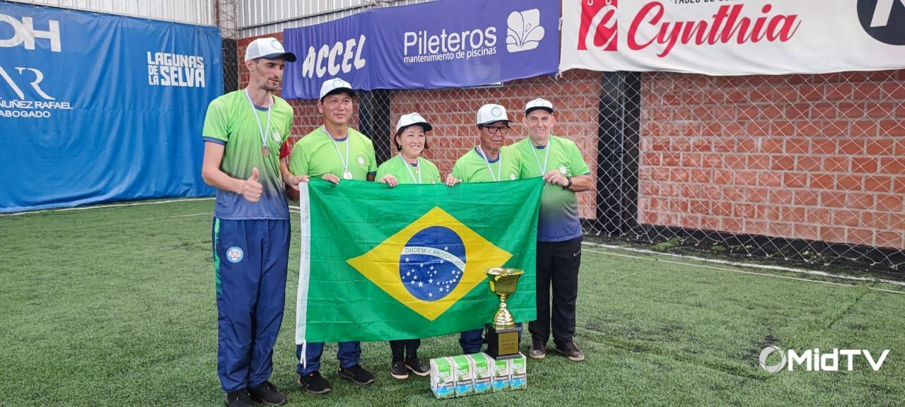 Equipe Chateaubriandense de Gateball conquista o segundo lugar em torneio na Argentina